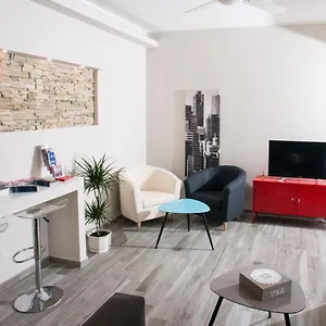 https://mamo-florence-orsini-apartment.it-tuscanyhotel.com