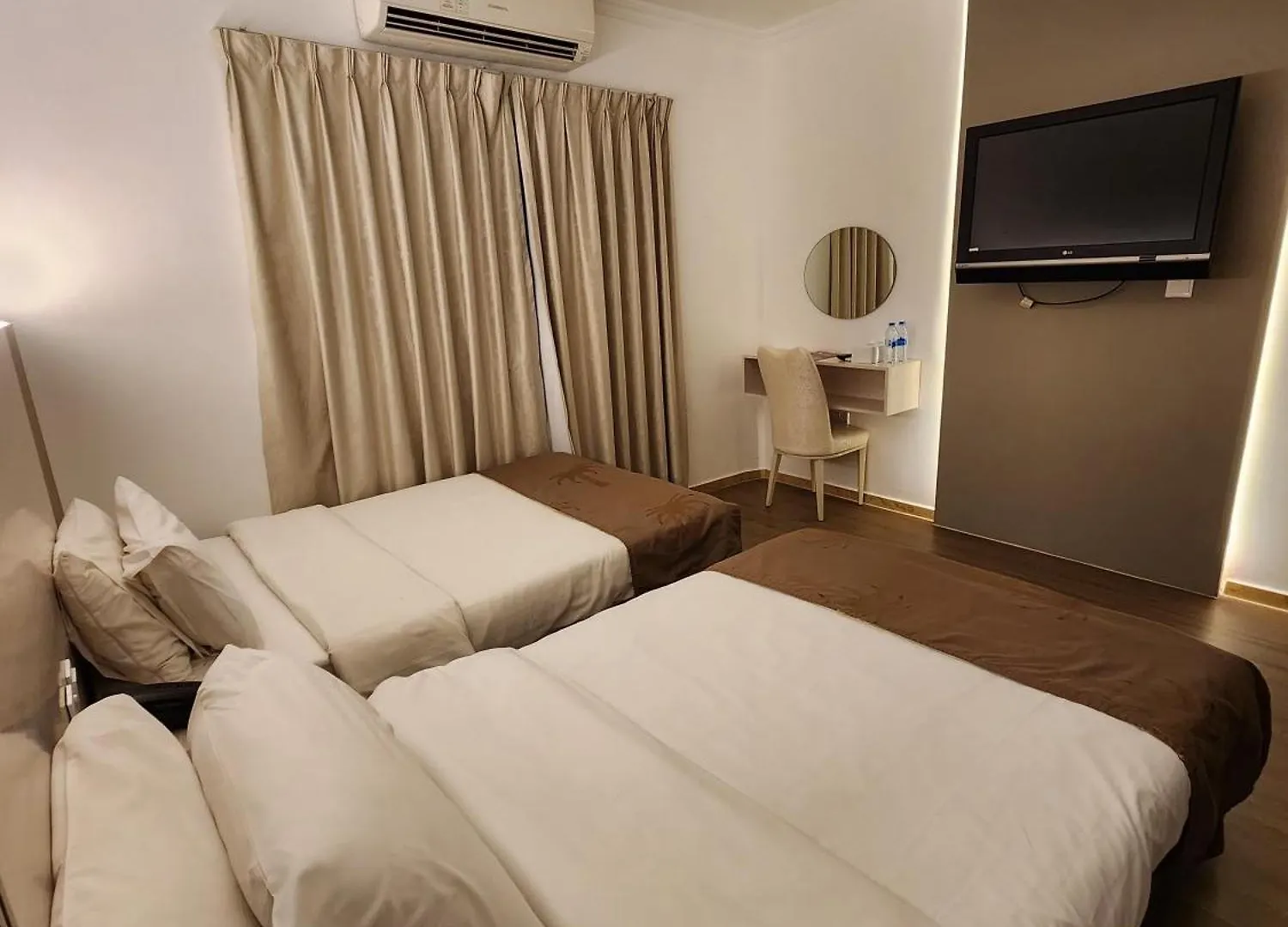 Sharjah International Airport Hotel 2*,  Emiratos Árabes Unidos